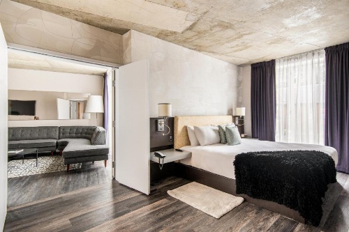 HOTEL10 Montreal image 16