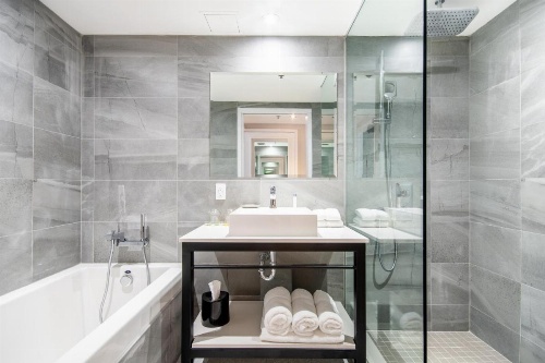 HOTEL10 Montreal image 19