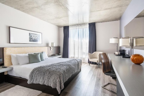 HOTEL10 Montreal image 7
